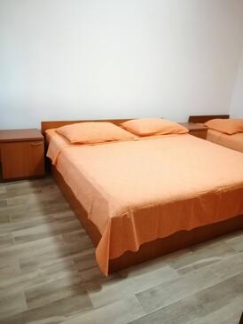 Apartments with parking space Arbanija, Čiovo - 5228