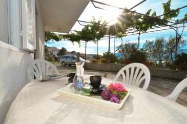 Apartments with parking space Arbanija, Čiovo - 5228