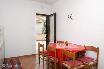 Apartments by the sea Mandre, Pag - 523