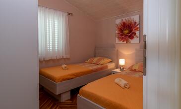 Apartments by the sea Rastići, Čiovo - 5233