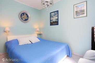 Apartments by the sea Rastići, Čiovo - 5234