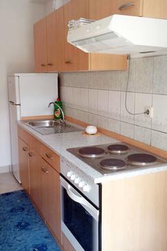 Apartments with parking space Vodice - 5237