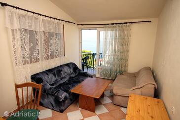 Apartmanok parkolóhellyel Stomorska, Solta - 5238