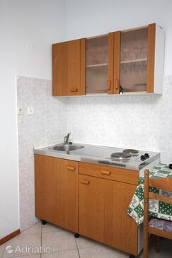 Apartmanok a tenger mellett Stomorska, Solta - 5239
