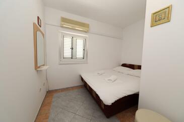 Lejligheder ved havet med pool Okrug Donji, Ciovo - 5244