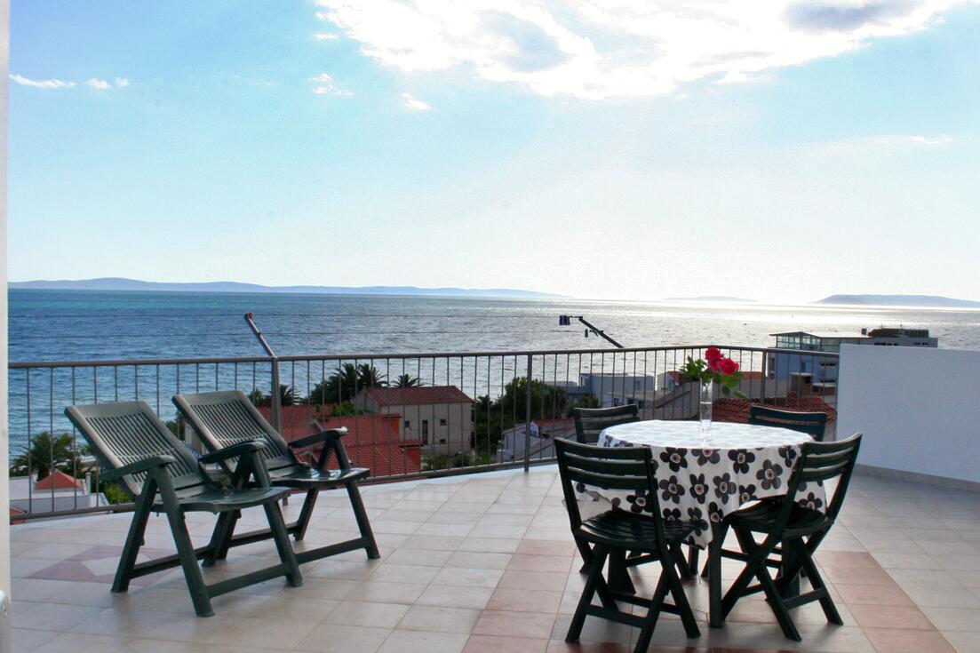 Apartmaji s parkingom Podstrana (Split) - 5250