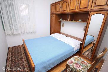 Апартаменти біля моря Бушинці - Bušinci, Чіово - Čiovo - 5256