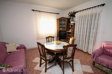 Апартаменти біля моря Бушинці - Bušinci, Чіово - Čiovo - 5256