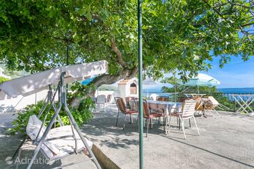 Apartments and rooms with parking space Tučepi, Makarska - 5263