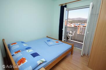 Apartments by the sea Rogoznica - 5269