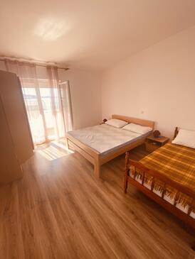 Apartments with parking space Metajna, Pag - 527