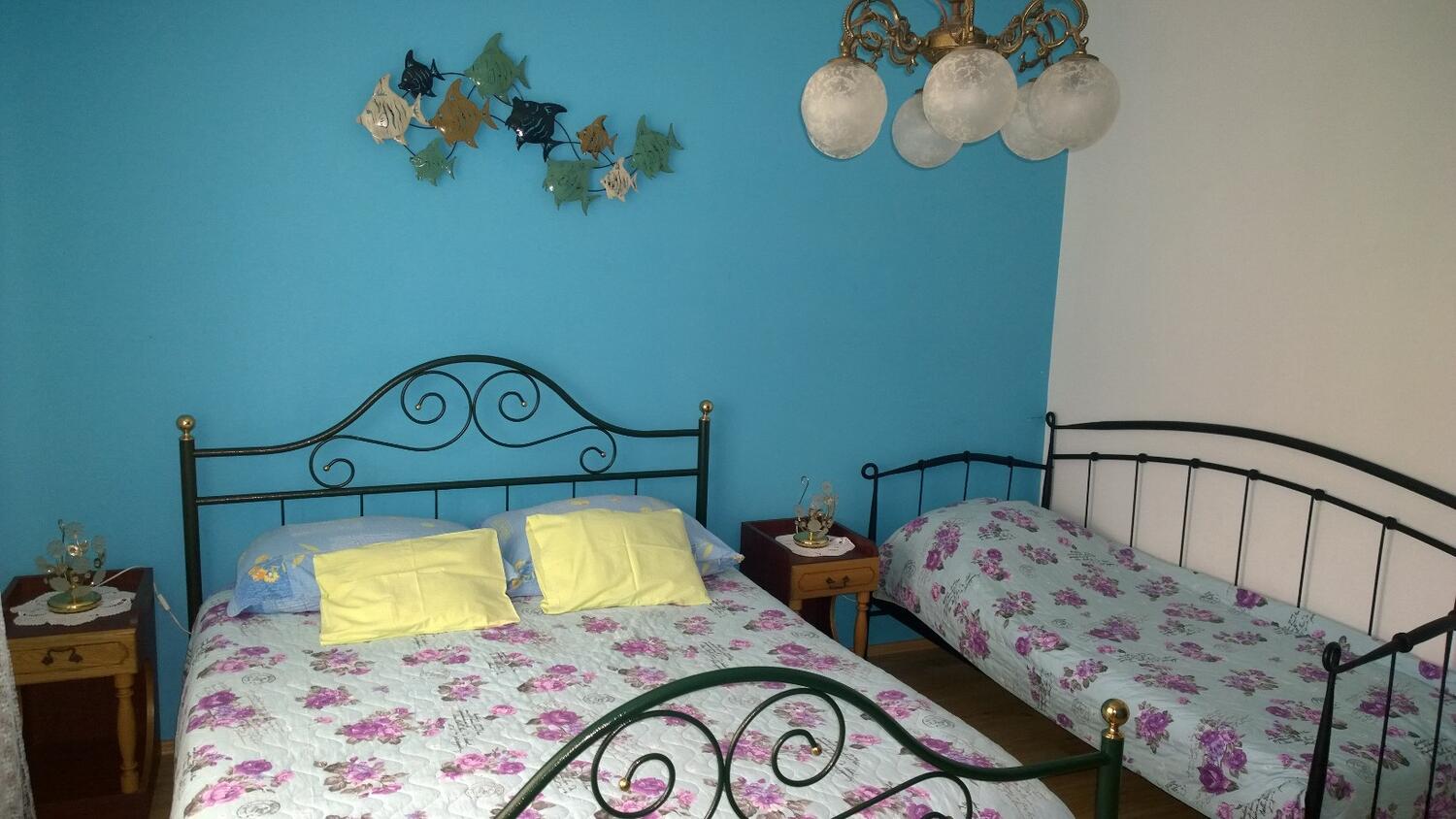 A-5270-b - Privatni smještaj - Apartmani uz more Grebaštica, Šibenik