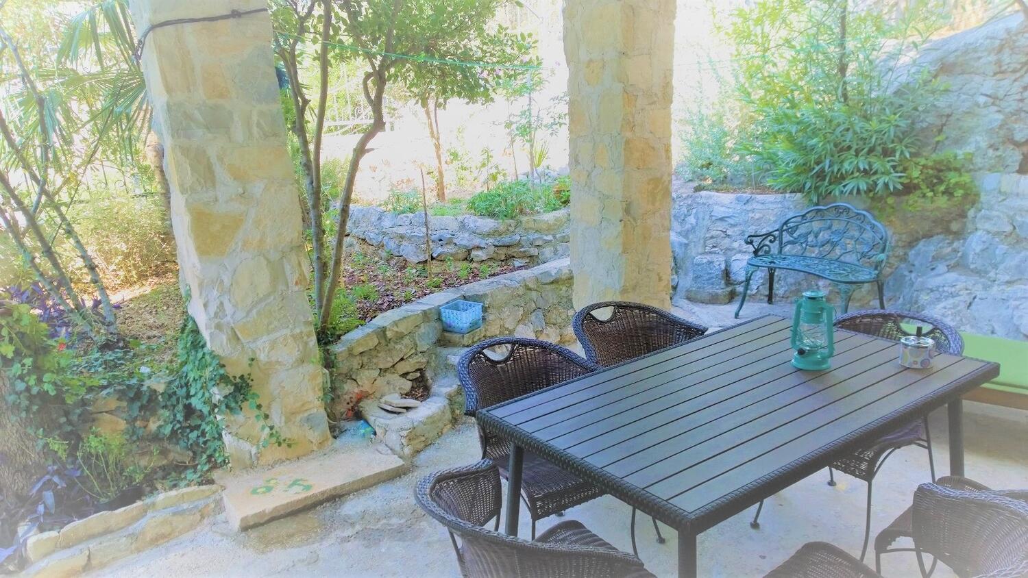 A-5270-b - Privatni smještaj - Apartmani uz more Grebaštica, Šibenik