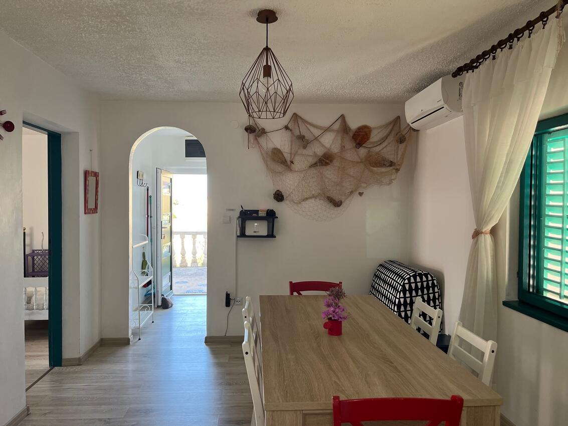 A-5270-c - Privatni smještaj - Apartmani uz more Grebaštica, Šibenik