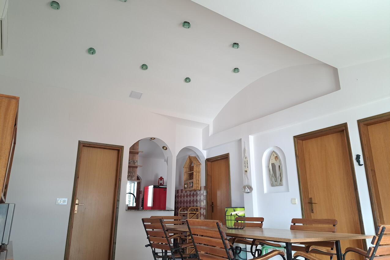 A-5270-d - Privatni smještaj - Apartmani uz more Grebaštica, Šibenik