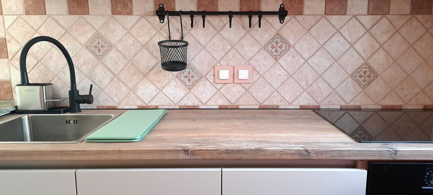 A-5270-d - Privatni smještaj - Apartmani uz more Grebaštica, Šibenik
