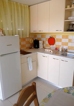 Apartments and rooms with parking space Vrbnik, Krk - 5299