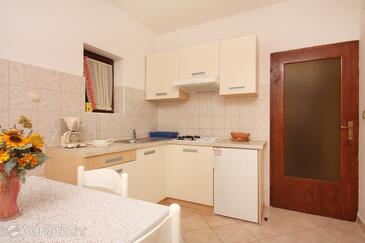 Ferienwohnungen und Zimmer mit Parklplatz Vrbnik, Krk - 5301