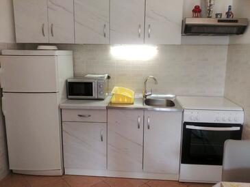 Leiligheter med parkering Kornic, Krk - 5306