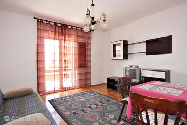 Apartmány s parkovištěm Njivice, Krk - 5312