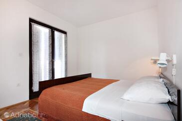 Appartamenti con parcheggio Gnivizze - Njivice, Veglia - Krk - 5312