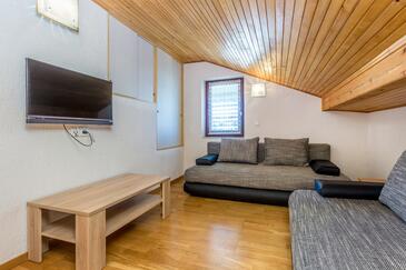 Apartmaji s parkingom Vantačići, Krk - 5313