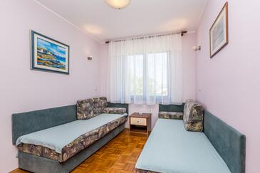 Apartmaji s parkingom Vantačići, Krk - 5313