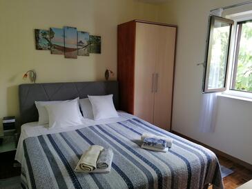 Appartamenti con parcheggio Gnivizze - Njivice, Veglia - Krk - 5320