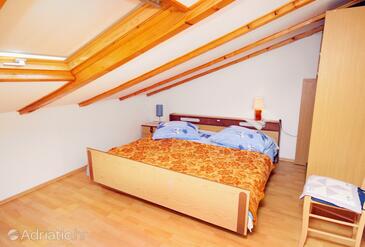 Apartmani uz more Punat, Krk - 5329