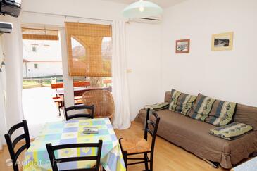 Apartments with parking space Baška, Krk - 5342