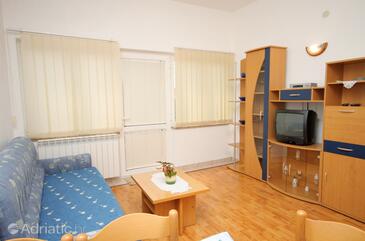 Apartments with parking space Punat, Krk - 5343