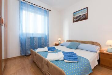 Appartamenti con piscina per famiglie Ponte - Punat, Veglia - Krk - 5345