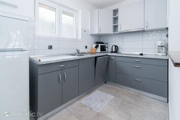 Апартаменты у моря Пунат - Punat, Крк - Krk - 5351