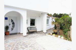 Leiligheter ved sjøen Baska, Krk - 5352