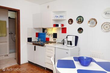 Apartmani s parkingom Vantačići, Krk - 5356