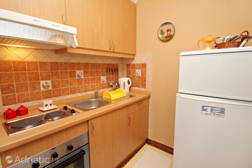 Appartamenti accanto al mare per famiglie Klimno, Veglia - Krk - 5361