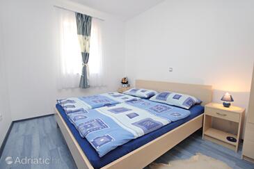 Appartamenti accanto al mare per famiglie Klimno, Veglia - Krk - 5361