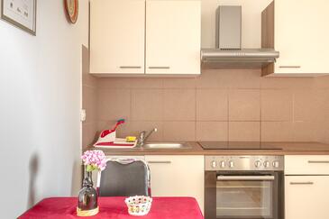 Appartamenti e camere con Internet Gnivizze - Njivice, Veglia - Krk - 5362