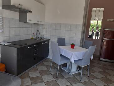 Apartamenty z parkingiem Krk - 5364