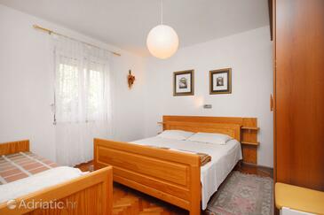 Apartmanok parkolóhellyel Selce, Crikvenica - 5366