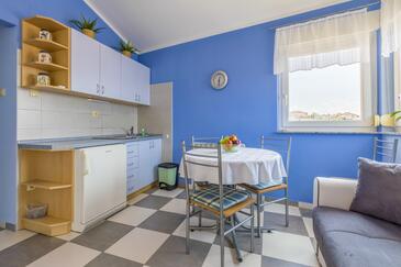 Apartments by the sea Selce, Crikvenica - 5367