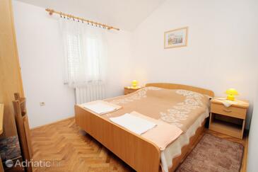 Appartamenti e camere con parcheggio Veglia - Krk - 5371