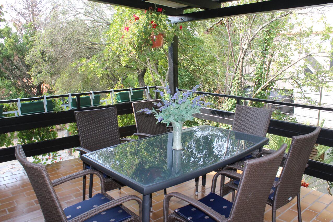 Ferienwohnungen mit Parkplatz Artatore, Losinj - 5377