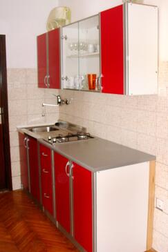 Apartmanok parkolóhellyel Vantacici, Krk - 5386
