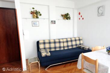 Apartmanok parkolóhellyel Vantacici, Krk - 5386