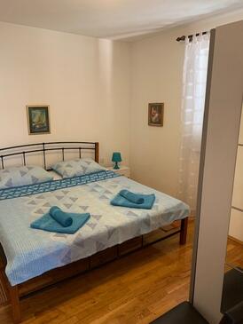 Lejlighedens parkeringsplads Malinska, Krk - 5387