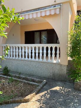 Lejlighedens parkeringsplads Malinska, Krk - 5387