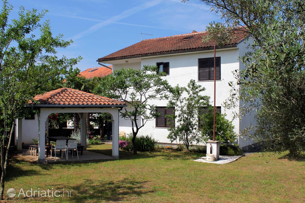 Ferienwohnungen mit Parkplatz Malinska, Krk - 5387
