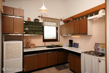 Apartmaji s parkingom Malinska, Krk - 5395