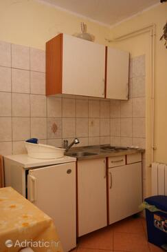 Apartmaji in sobe ob morju Vrbnik, Krk - 5403